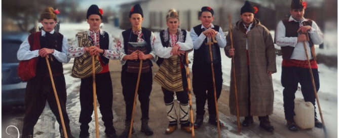 Васил Аврамски, Георги Щъркелов, Георги Колев, Георги Смрикаров, Димитър Кюнчарски, Боби Станков и Пепи Славков, като Коледари през 2021